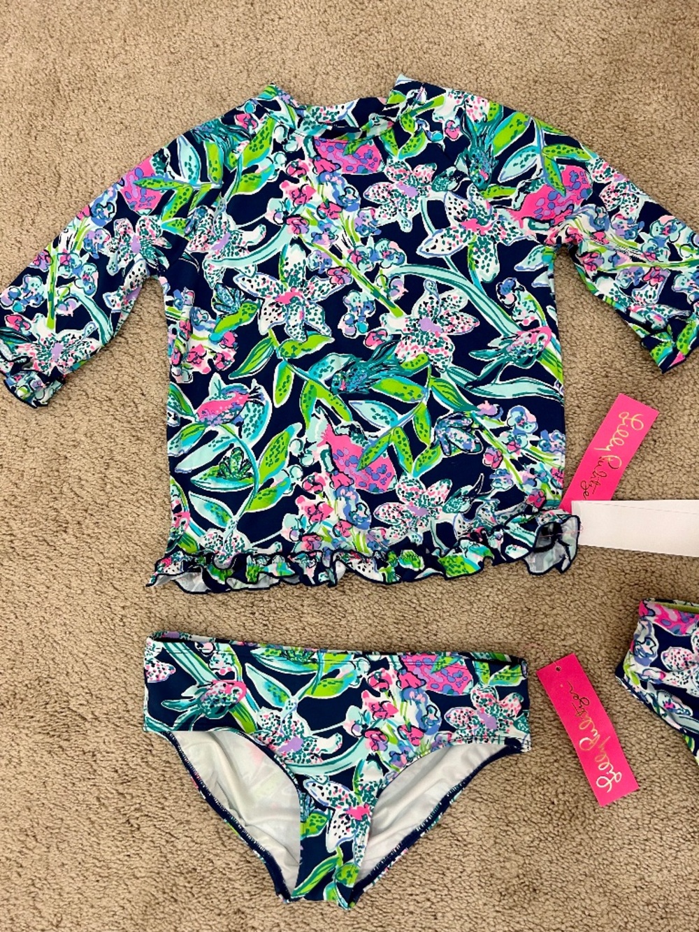 NWT Lilly Pulitzer Clara Rashgaurd set Sway this Way